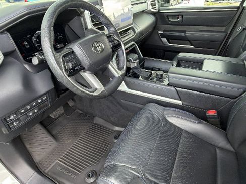 Used 2025 Toyota Tundra Platinum image 10