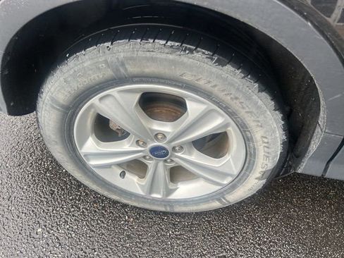 Used 2015 Ford Escape SE image 7