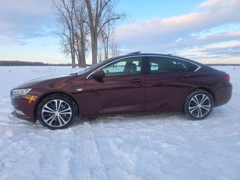 Used 2018 Buick Regal Essence w/ Sights and Sounds Package image 1