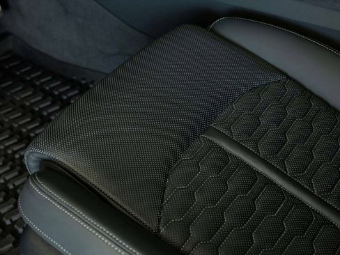 Used 2025 Audi RS Q8 performance image 22