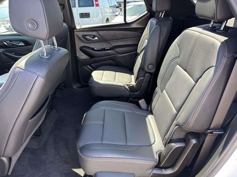 Certified 2023 Chevrolet Traverse RS AWD/4WD image 27