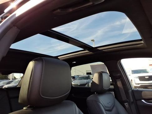 Used 2020 Cadillac XT5 Premium Luxury AWD/4WD image 24