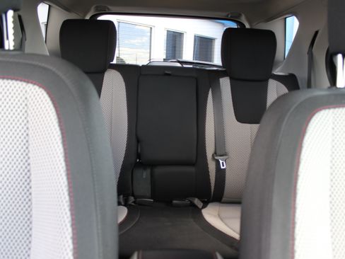 Used 2010 Chevrolet Equinox LT AWD/4WD image 7