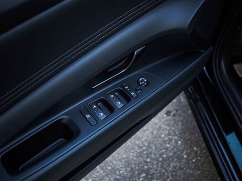 New 2026 Hyundai Elantra SEL Sport Premium FWD image 17