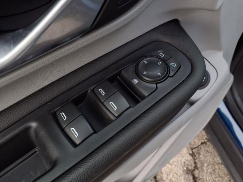 Certified 2022 GMC Terrain SLT w/ Tech Package image 26