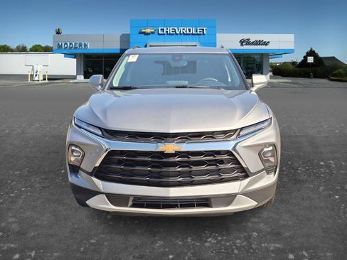 Certified 2024 Chevrolet Blazer LT w/ Convenience Package FWD image 8