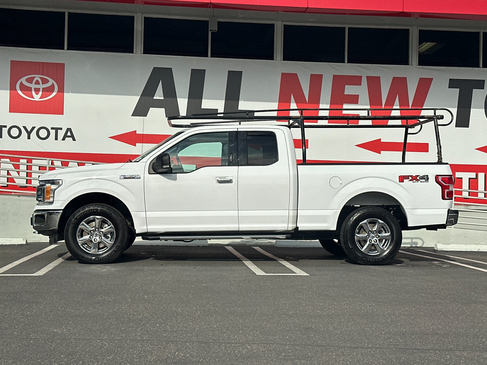 Used 2018 Ford F150 XLT w/ Equipment Group 302A Luxury AWD/4WD image 2
