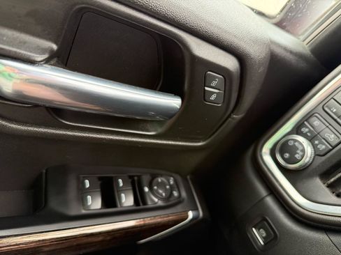 Used 2022 GMC Sierra 1500 Elevation AWD/4WD image 28