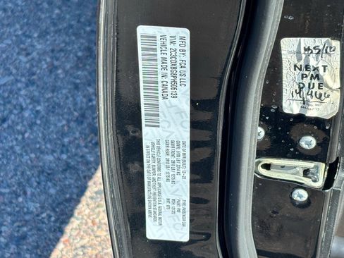 Used 2023 Dodge Charger SXT image 29