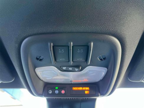 New 2026 GMC Canyon Elevation w/ Convenience Package image 28