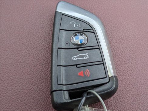 Used 2025 BMW X4 xDrive30i image 31