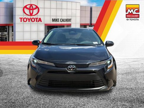 Used 2026 Toyota Corolla LE FWD image 8