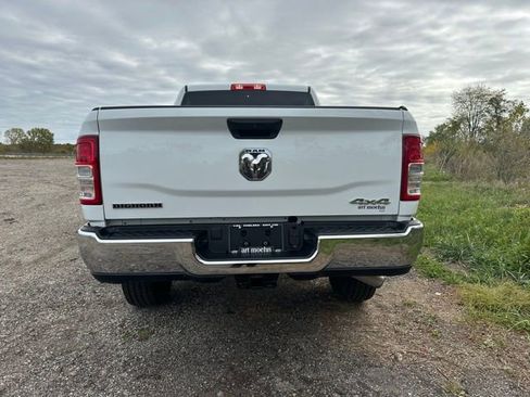 Used 2024 RAM 2500 Big Horn w/ Bed Utility Group image 8