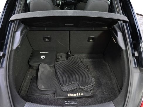 Used 2018 Volkswagen Beetle 2.0T S FWD image 16