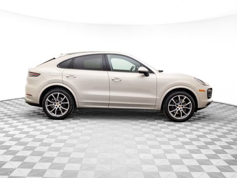 Certified 2023 Porsche Cayenne image 8