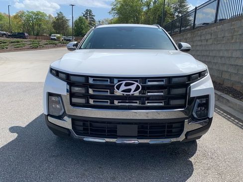 Used 2025 Hyundai Santa Cruz Limited image 4