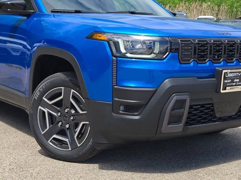 New 2026 Jeep Cherokee Laredo AWD/4WD image 3