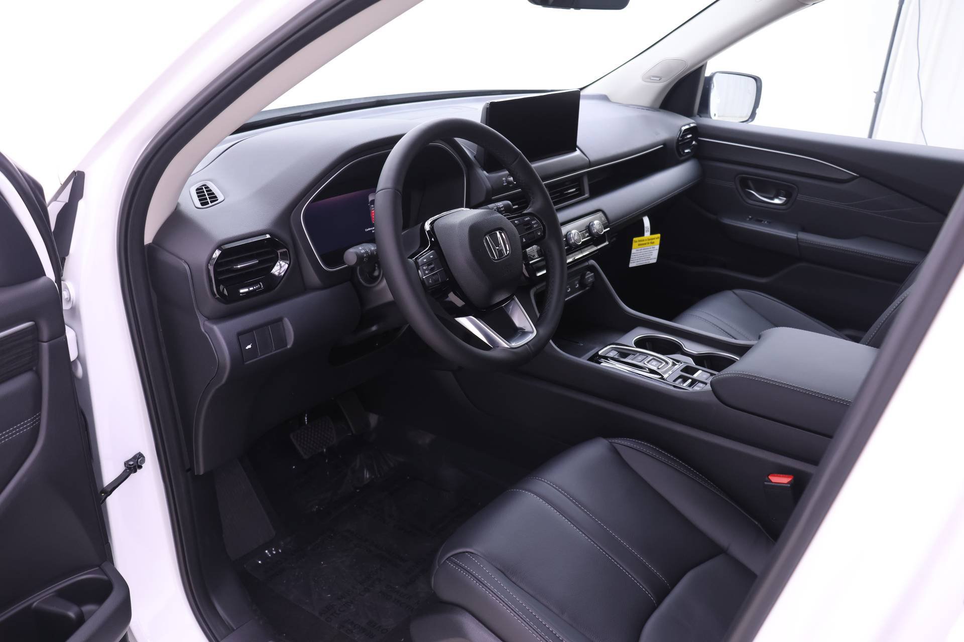 New 2026 Honda Pilot Touring image 3