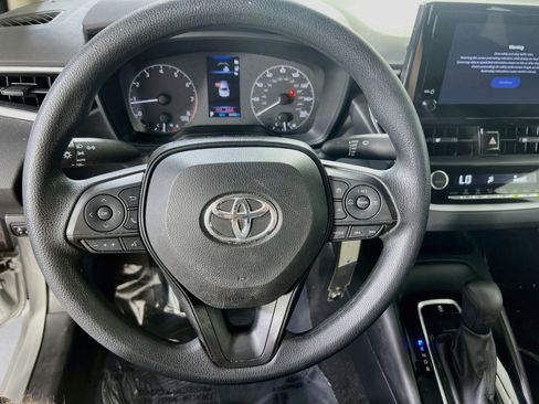 Used 2023 Toyota Corolla LE w/ Carpet Mat Package (TMS) FWD image 11