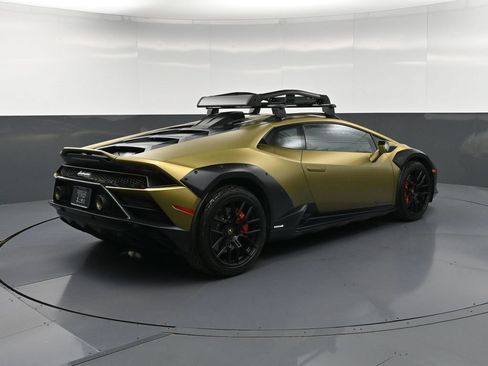 Used 2024 Lamborghini Huracan Sterrato AWD/4WD image 8