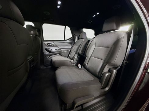 Used 2023 Chevrolet Traverse LT AWD/4WD image 24