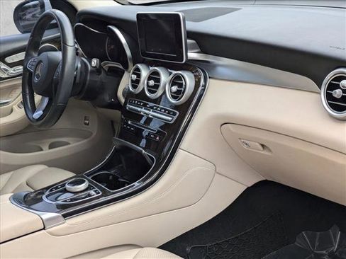 Certified 2018 Mercedes-Benz GLC 300 image 20