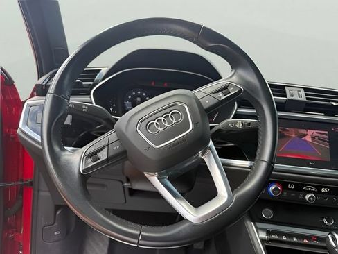 Used 2020 Audi Q3 2.0T Premium w/ Convenience Package AWD/4WD image 13