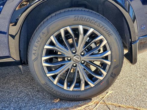 New 2026 Nissan Rogue Platinum image 5