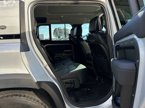 Used 2020 Land Rover Defender 110 First Edition image 26