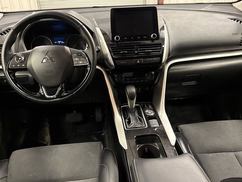 Used 2025 Mitsubishi Eclipse Cross SE image 12