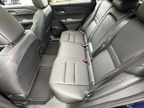 New 2025 Nissan Rogue SL w/ SL Premium Package FWD image 19