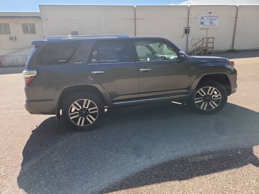 Used 2018 Toyota 4Runner Limited AWD/4WD image 16