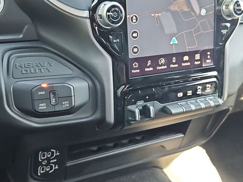 New 2026 RAM 3500 Big Horn AWD/4WD image 25