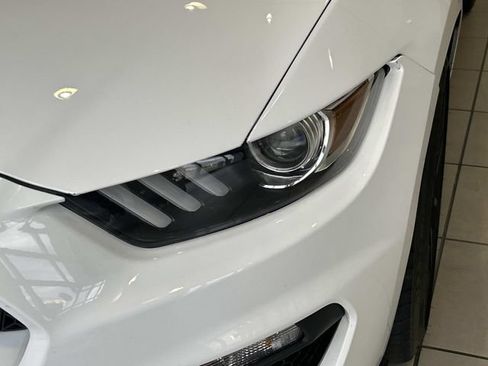 Used 2017 Ford Mustang Shelby GT350 w/ Electronics Package RWD image 9