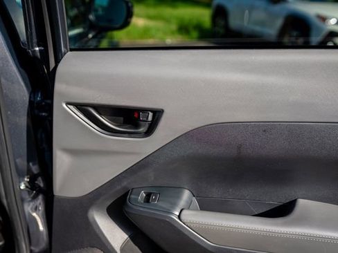 Certified 2024 Subaru Crosstrek 2.0i Premium image 27