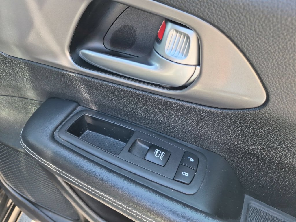 Used 2026 Chrysler Pacifica Select FWD image 33