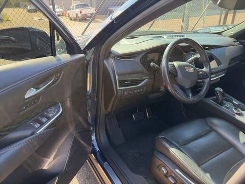 Used 2019 Cadillac XT4 Sport image 6