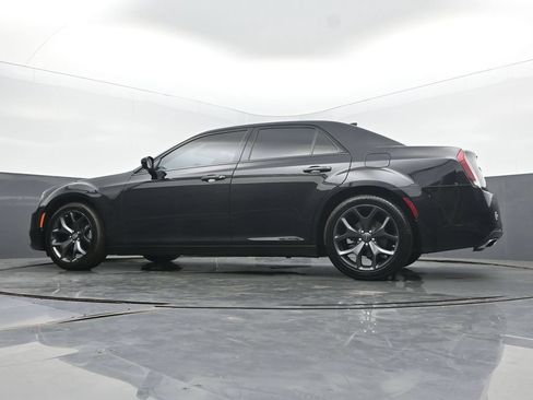 Used 2022 Chrysler 300 Touring w/ Sport Appearance Package RWD image 47