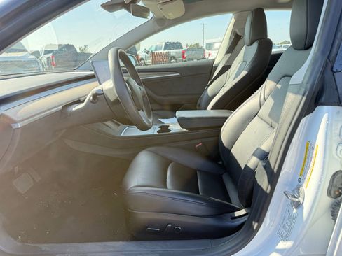 Used 2023 Tesla Model 3 Standard Range image 5