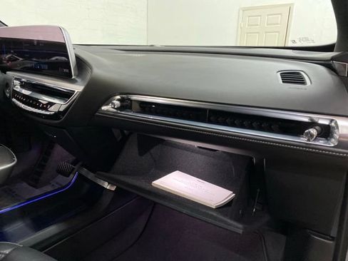 Used 2024 Cadillac Lyriq Sport RWD image 86