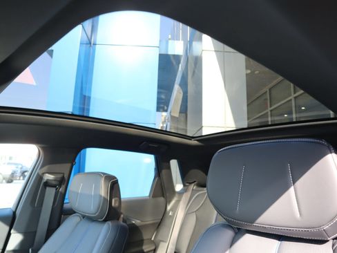New 2027 Cadillac Lyriq Sport w/ LPO, ONYX Package AWD/4WD image 25