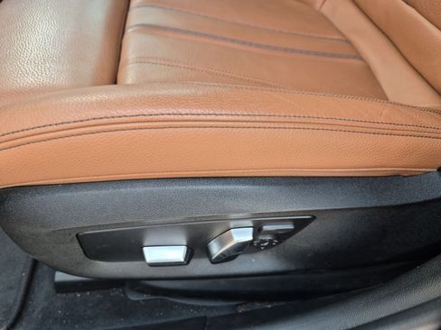 Used 2019 BMW 540i xDrive w/ Convenience Package AWD/4WD image 17