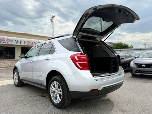 Used 2017 Chevrolet Equinox LT w/ Convenience Package FWD image 10