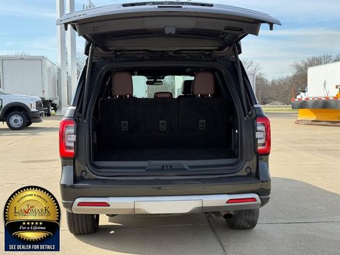 Used 2024 Ford Expedition Limited AWD/4WD image 22