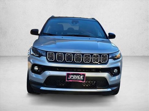 Used 2025 Jeep Compass Limited AWD/4WD image 2