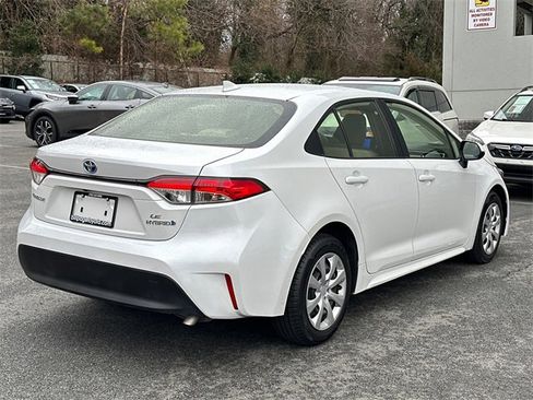 Certified 2023 Toyota Corolla LE image 4