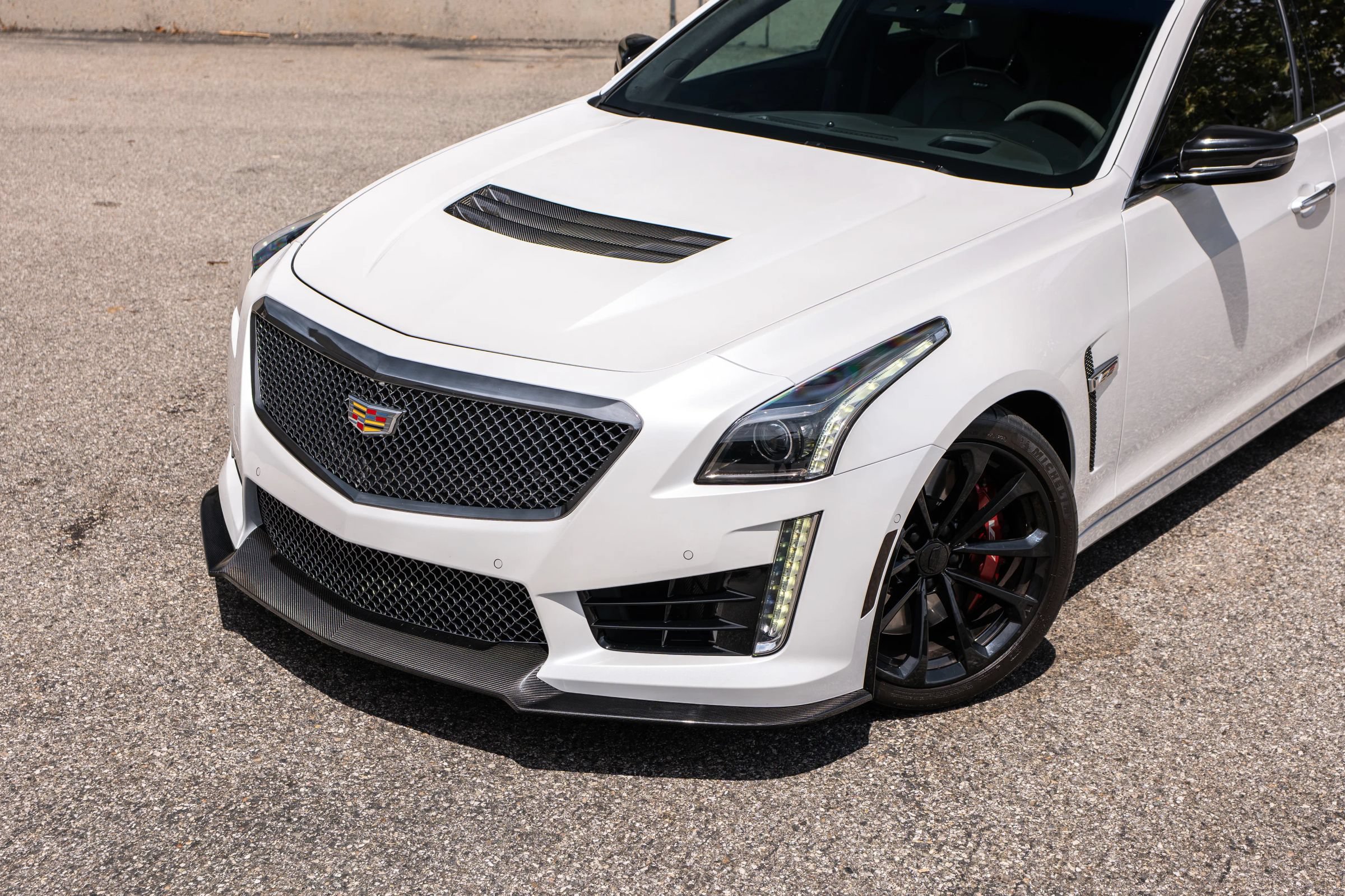 Used 2019 Cadillac CTS V w/ Carbon Fiber Package RWD image 11