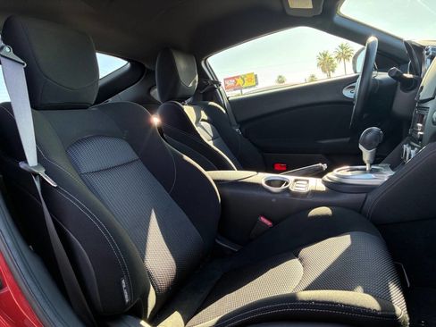 Used 2015 Nissan 370Z Coupe RWD image 22