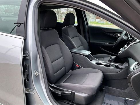 Used 2023 Chevrolet Malibu LT image 7