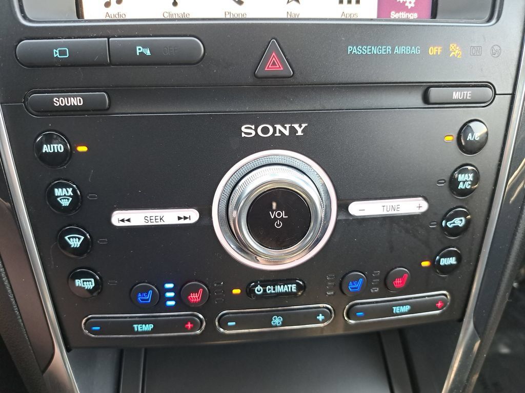 Used 2019 Ford Explorer Sport w/ Equipment Group 401A AWD/4WD image 24